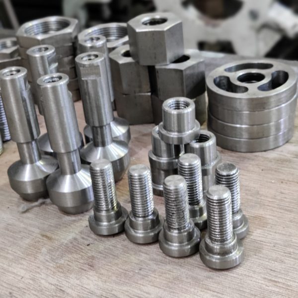 تصنيع استانلس سي ان سي CNC