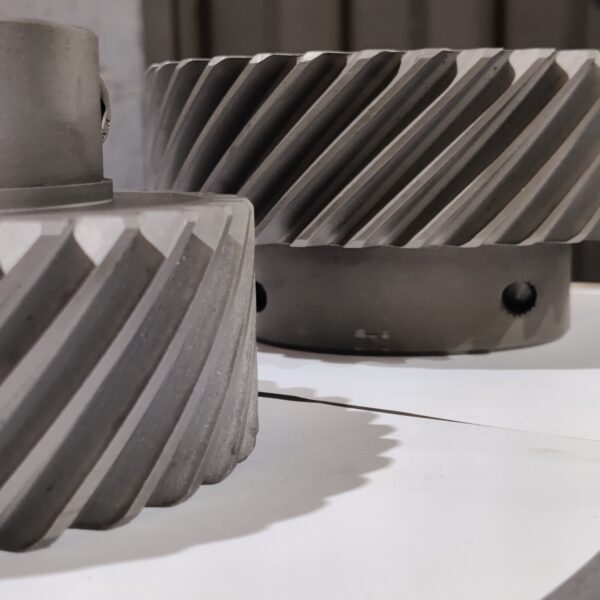 ترس صلب معالج حراريا